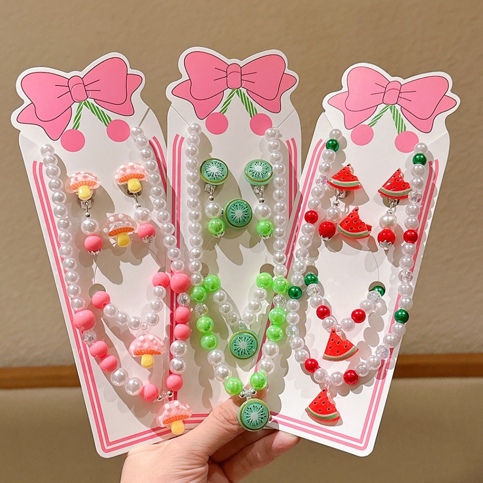Children Strawberry Headwear S - Baby Clothing Store 评论和价格